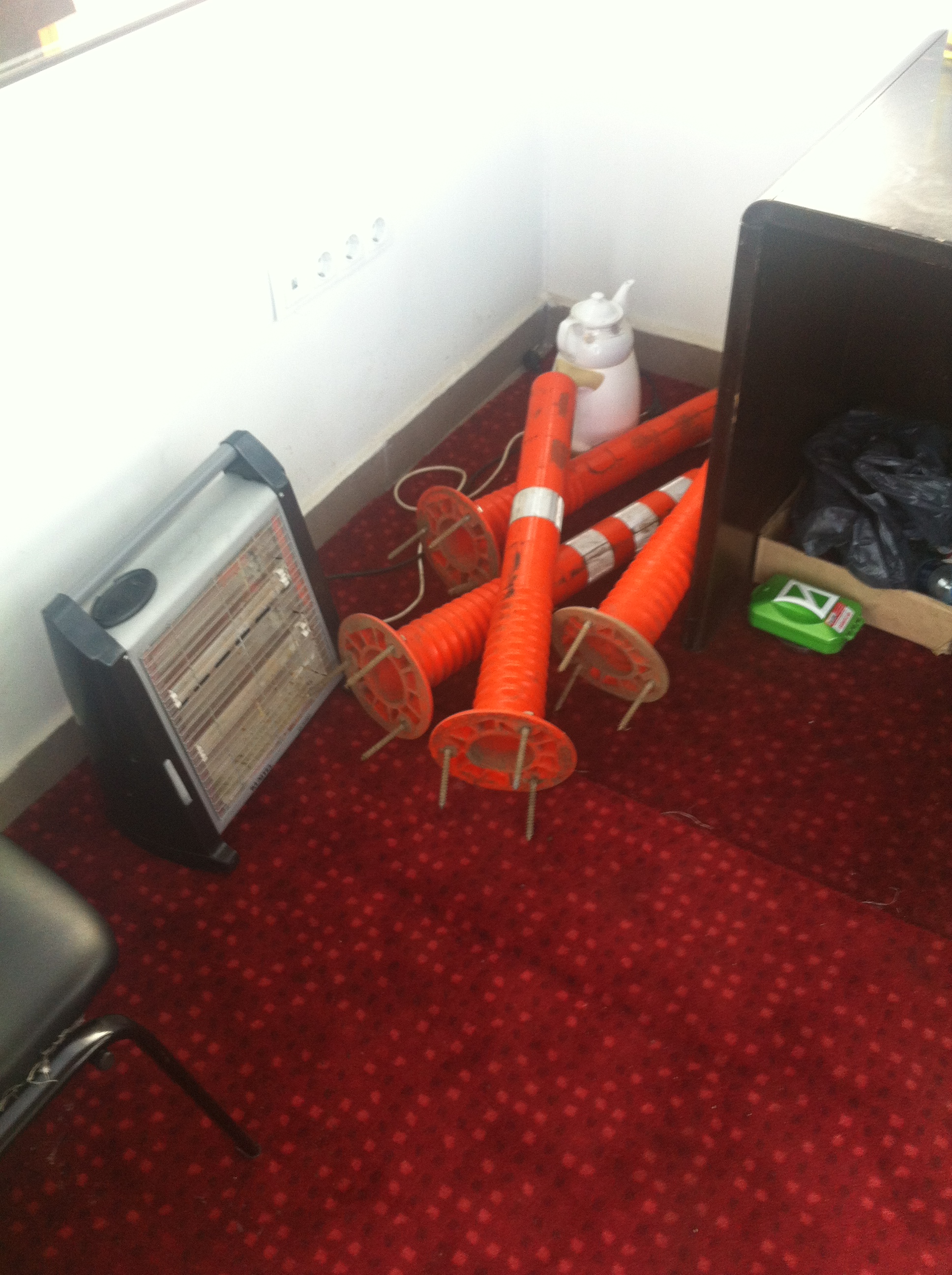 AVRASYADA DUBALAR SÖKÜLDÜ!!!