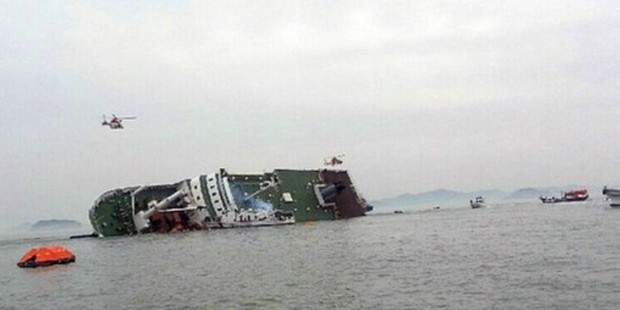 G�ney Kore`de 476 yolcuyu ta��yan gemi batt�!