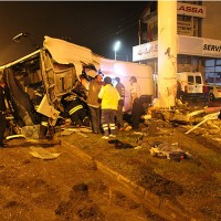 Samsun`da cenaze dn kaza: 4 l, 16 yaral