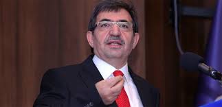 Bakan dris Gllce: Trabzon`lu olduuna bakmam!!!